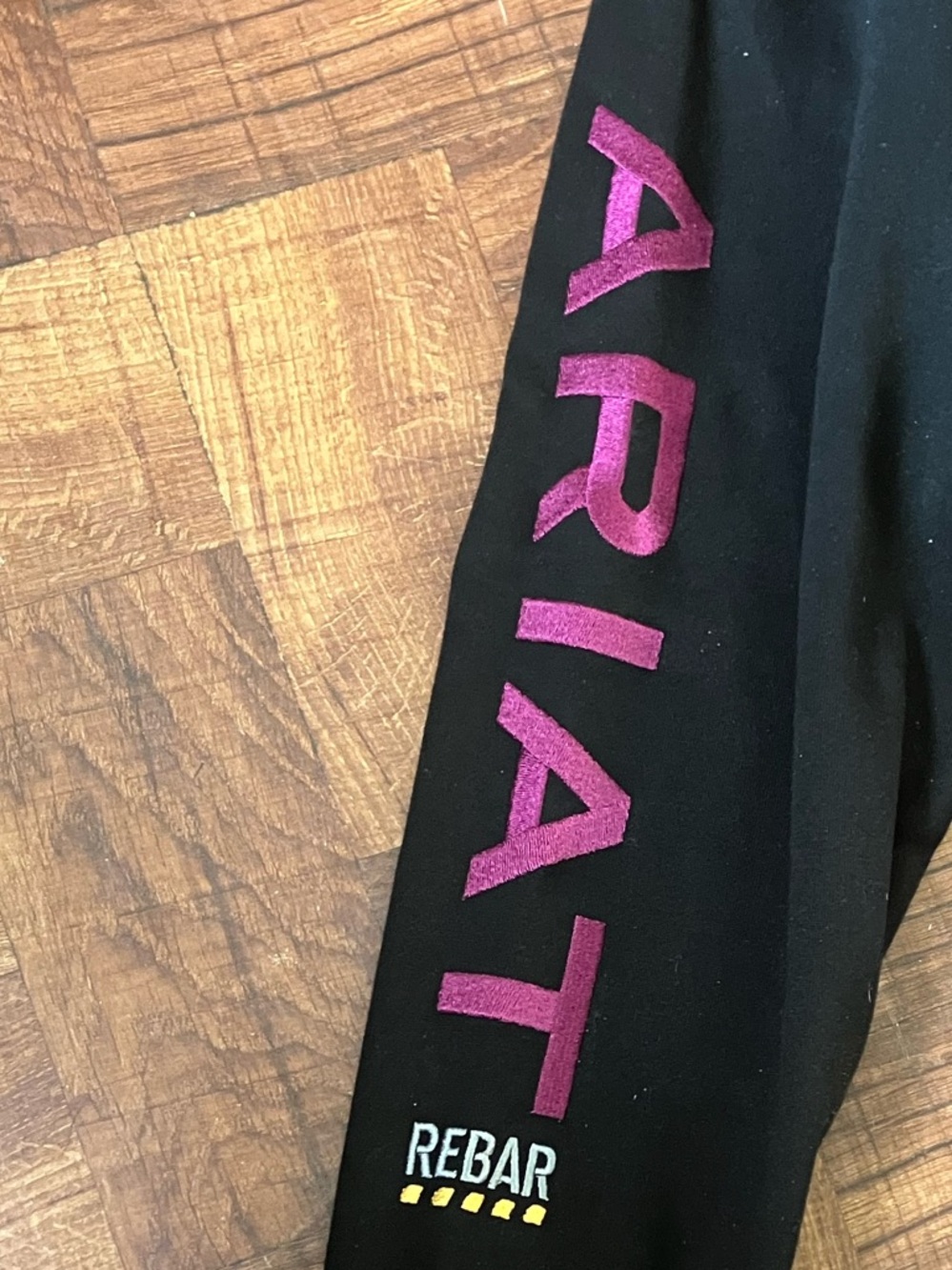 Ariat Women’s Rebar Graphic Black Hoodie XL - Picture 7 of 16